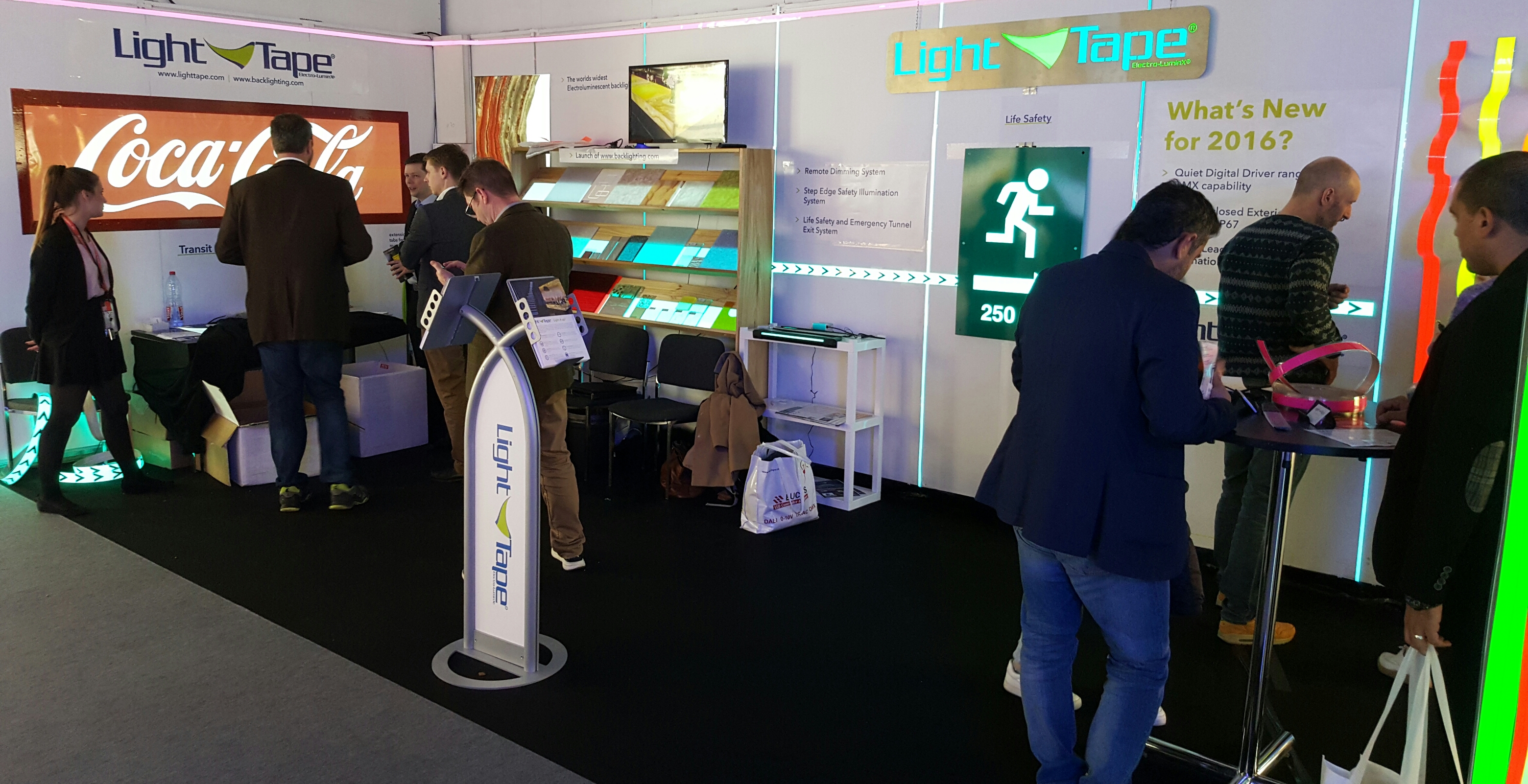 Electroluminescent store Frankfurt