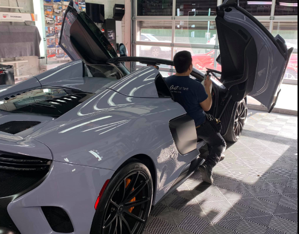 NY Tinting installer
