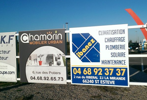 Panneau publicitaire route perpignan