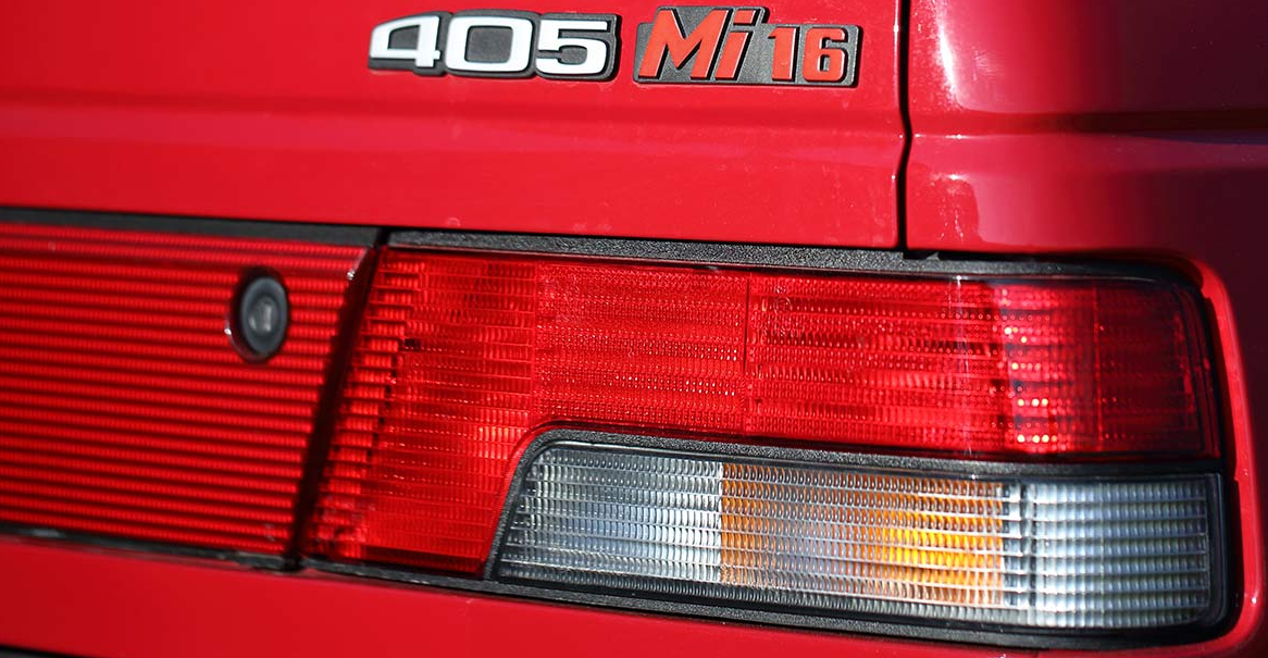 405 Mi16 rear light