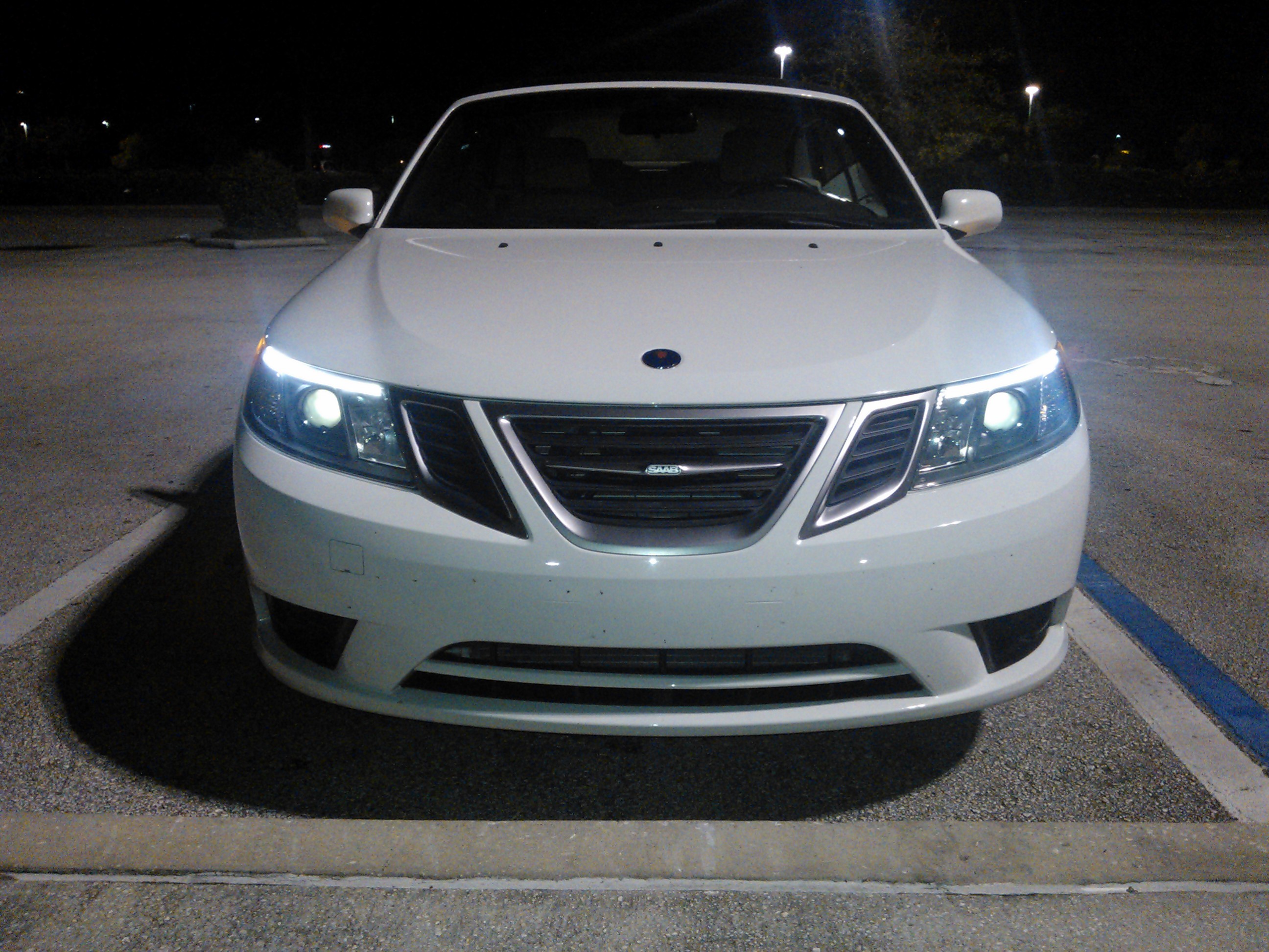 Front grill 2011 xenon